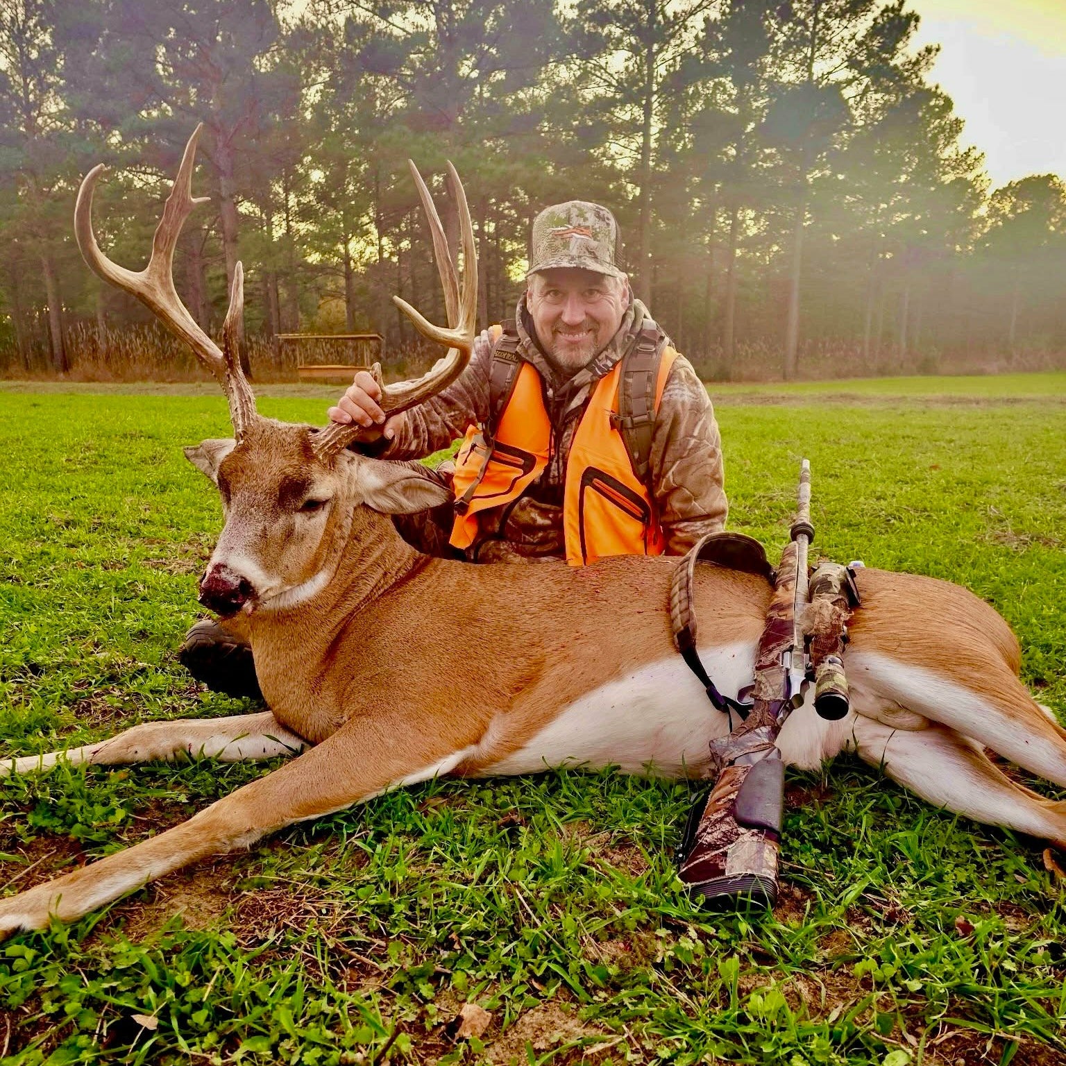 Tim Kuhn with Georgia whitetail deer patterned using AntlerXtreme nutrition